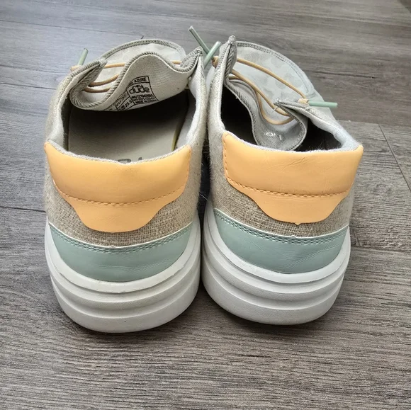 Hey Dude Wendy Rise Leopard Azure Women Size 6 Lightweight Travel Summer - Picture 5 of 9